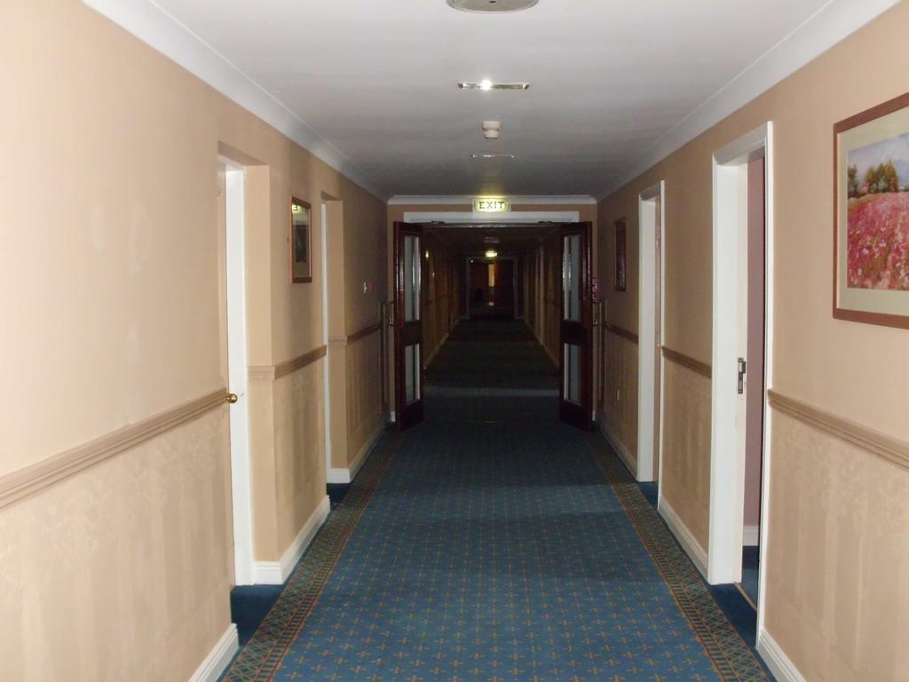 Tralee Central Hotel Dış mekan fotoğraf